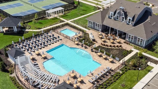 187238_Four Seasons Manalapan Crossing_Clubhouse Aerial Crop